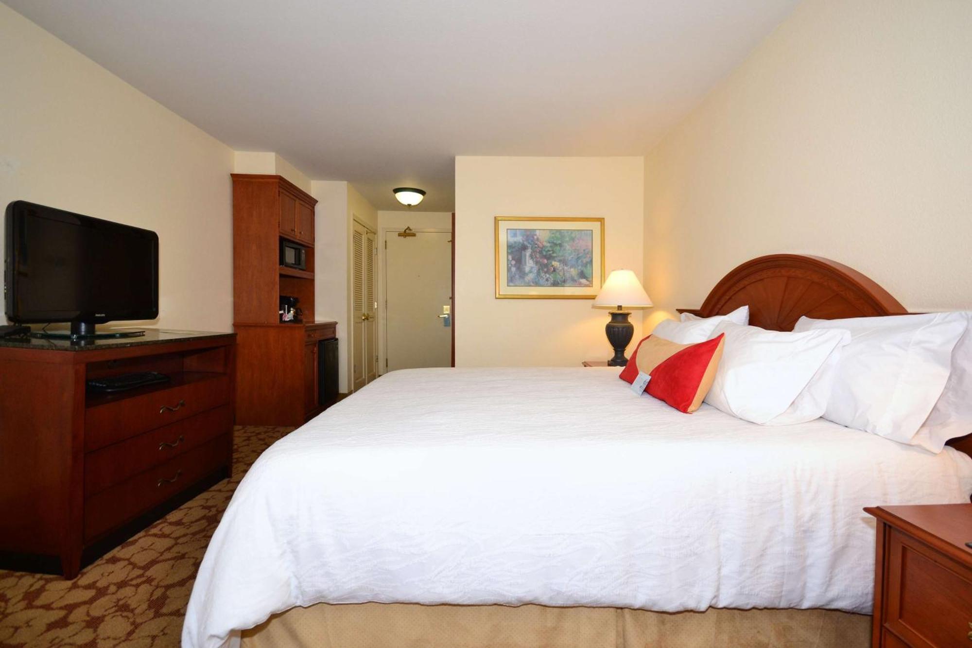 Hilton Garden Inn Tulsa Airport Εξωτερικό φωτογραφία