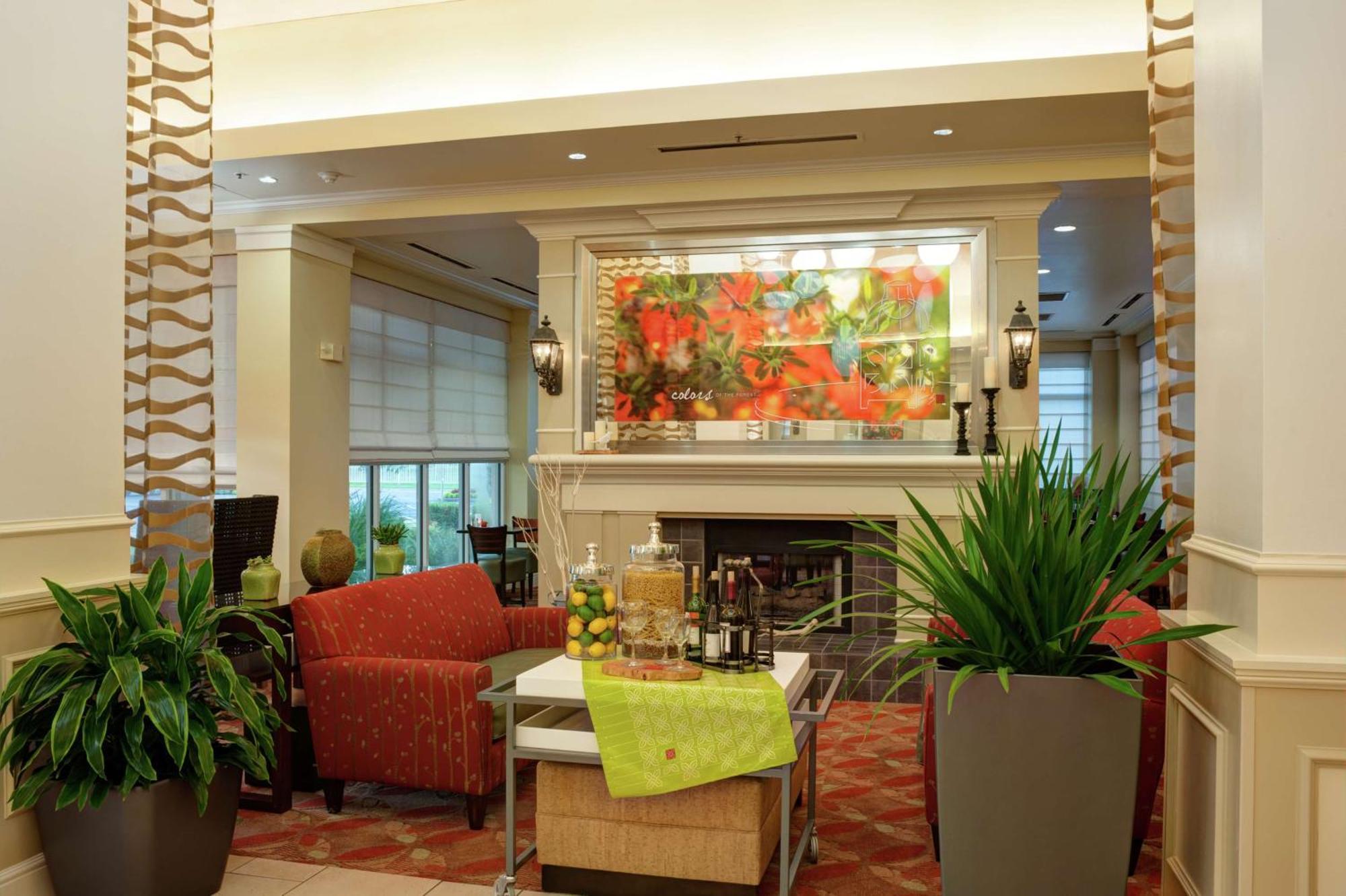 Hilton Garden Inn Tulsa Airport Εξωτερικό φωτογραφία