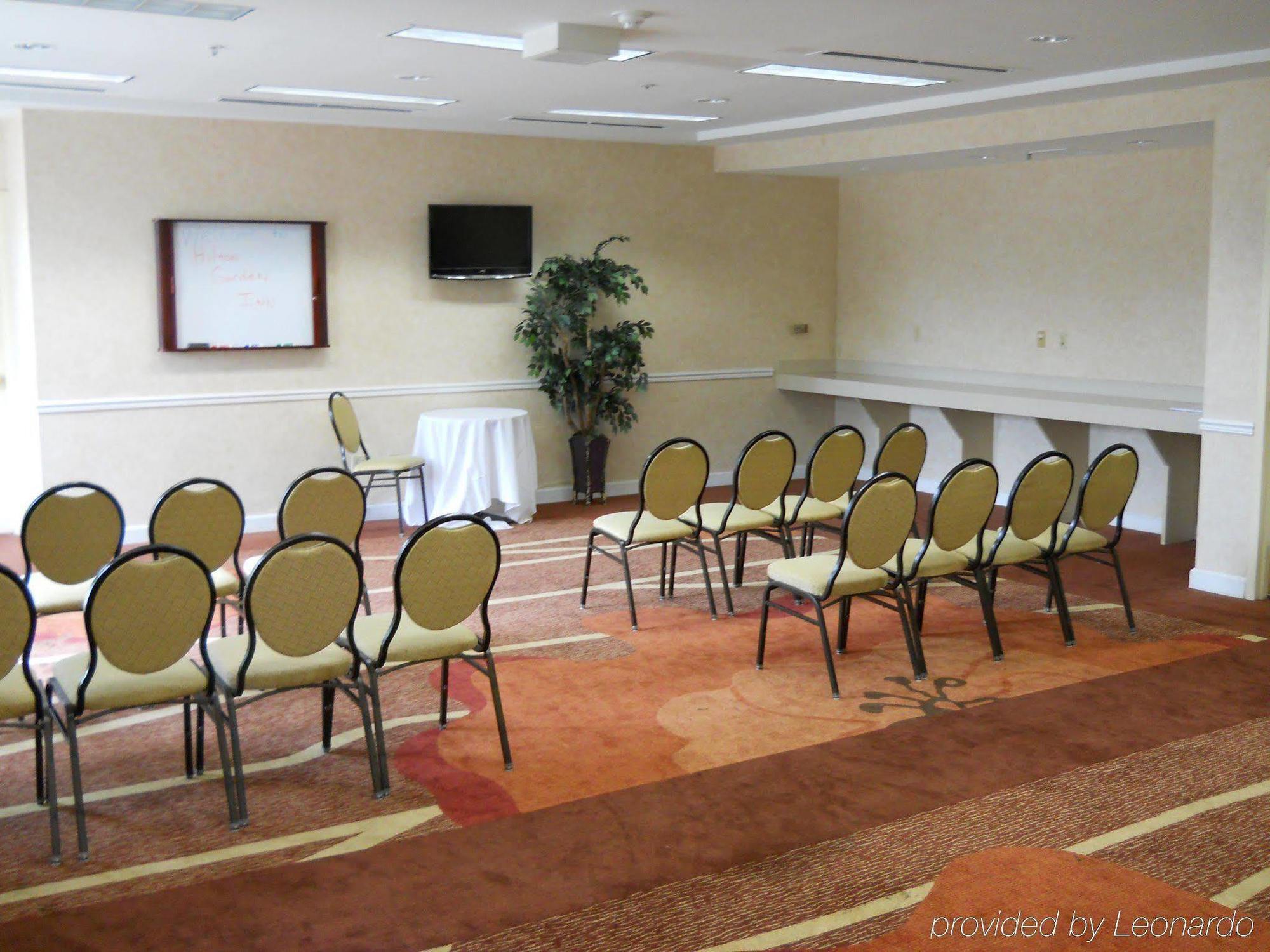 Hilton Garden Inn Tulsa Airport Επιχειρήσεις φωτογραφία