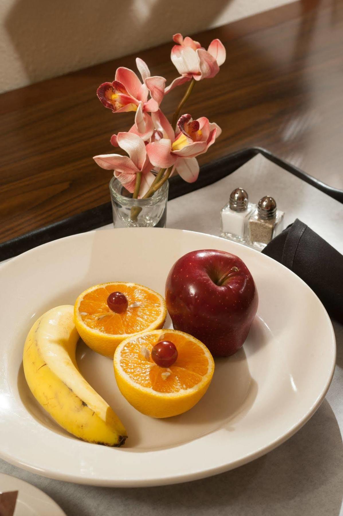 Hilton Garden Inn Tulsa Airport Εξωτερικό φωτογραφία